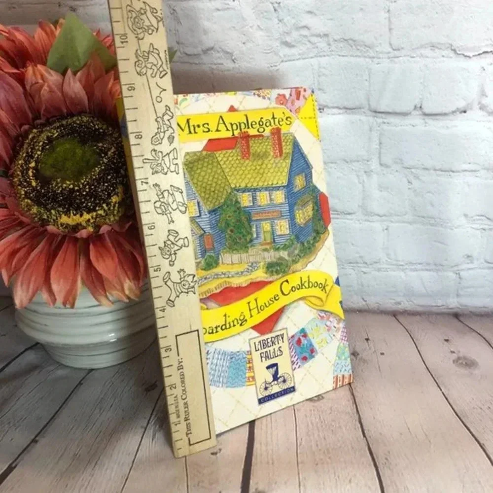 Vintage 1995 MRS. APPLEGATE'S BOARDING HOUSE cookbook cottagecore country